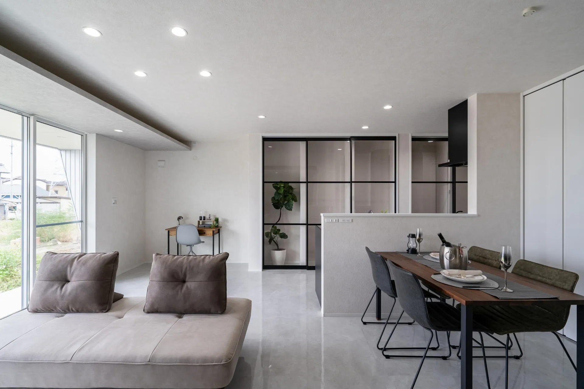 The Luxe