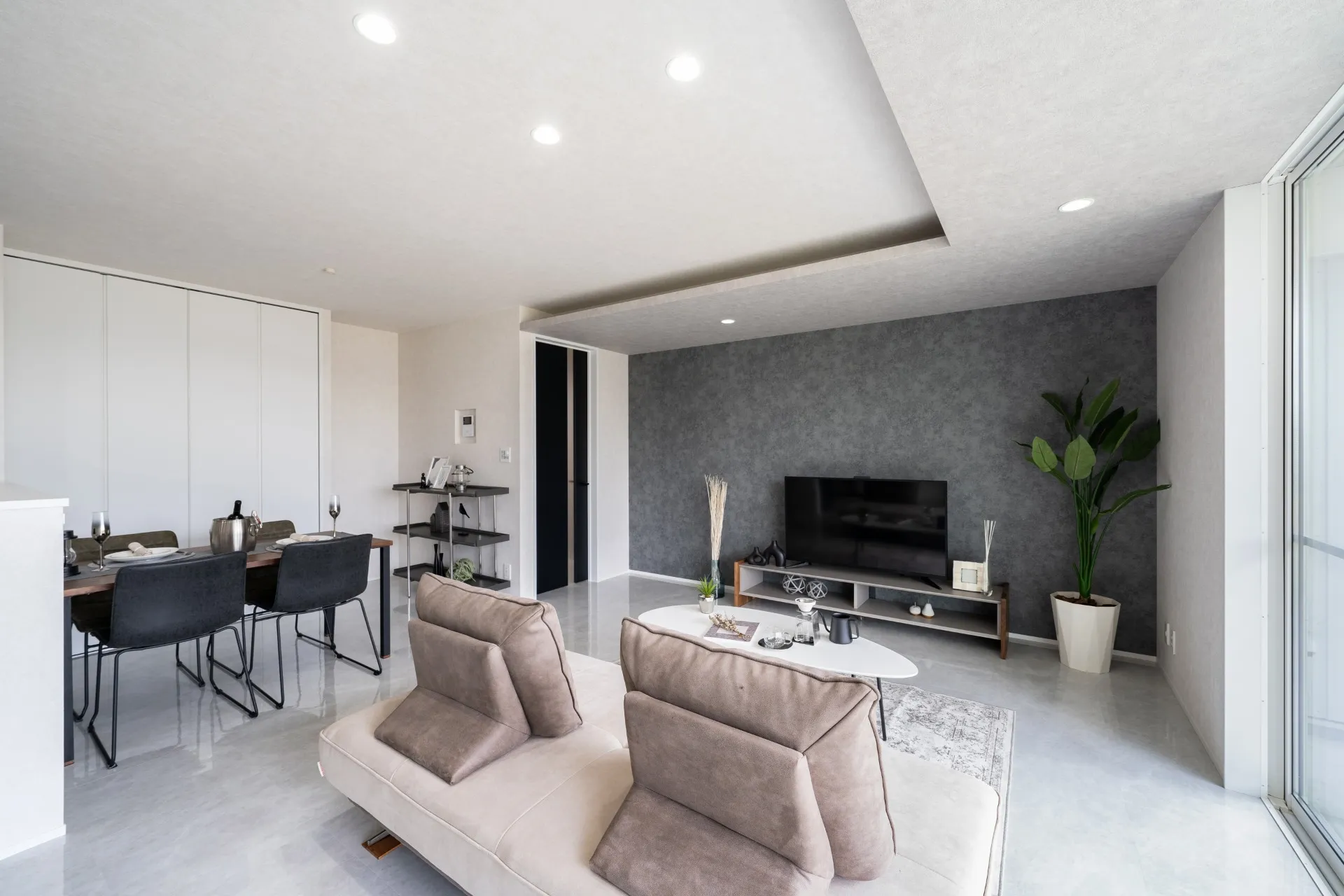 The Luxe